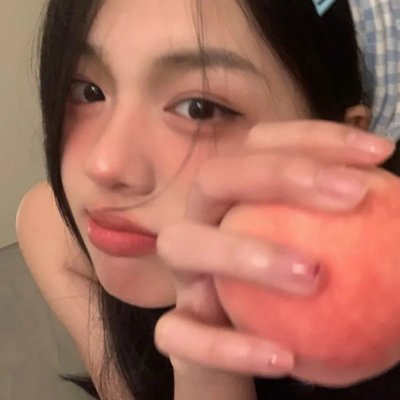 森林里的熊先生冬眠中